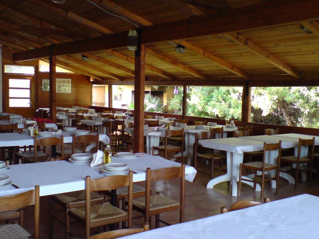 Agriturismo Crabileddu Hotel วัลเลดอเรีย ภายนอก รูปภาพ