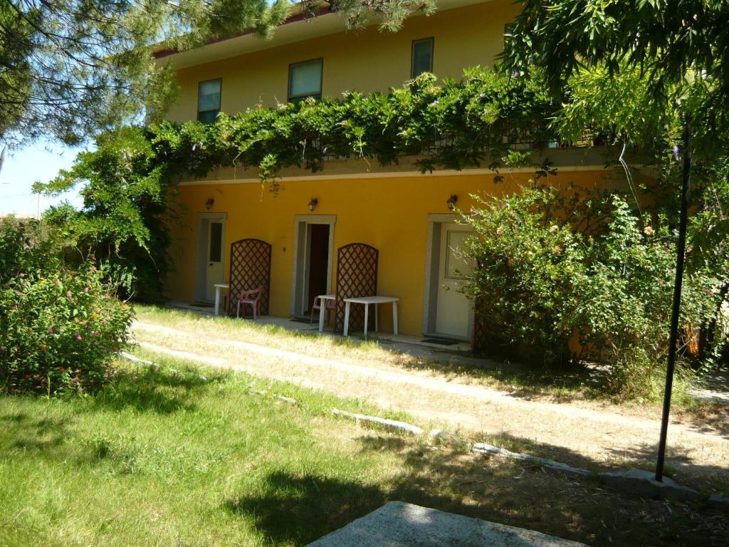 Agriturismo Crabileddu Hotel วัลเลดอเรีย ภายนอก รูปภาพ